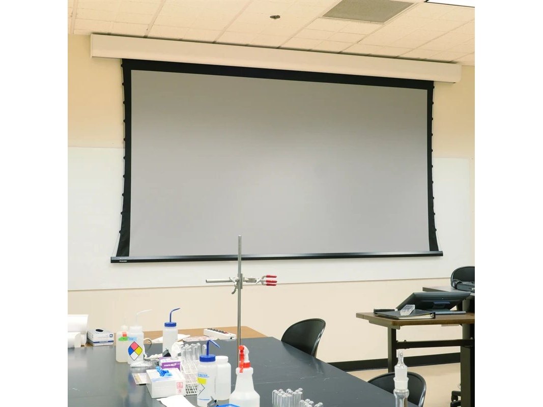 Draper Acumen V projection screen installed in a classroom