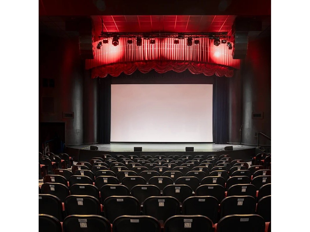 Draper Paragon V projection screen installed in a theater
